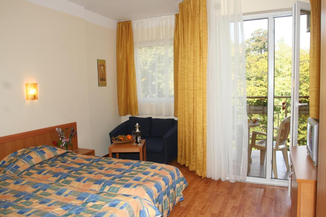 Joya Park Apartments Aranyhomok Kültér fotó